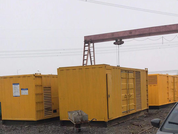 独山100kw柴油发电机组每小时油耗？