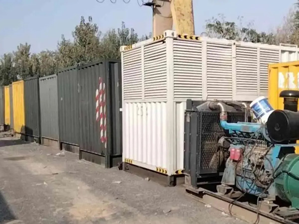 独山200KW柴油发电机机组每小时油耗是多少？